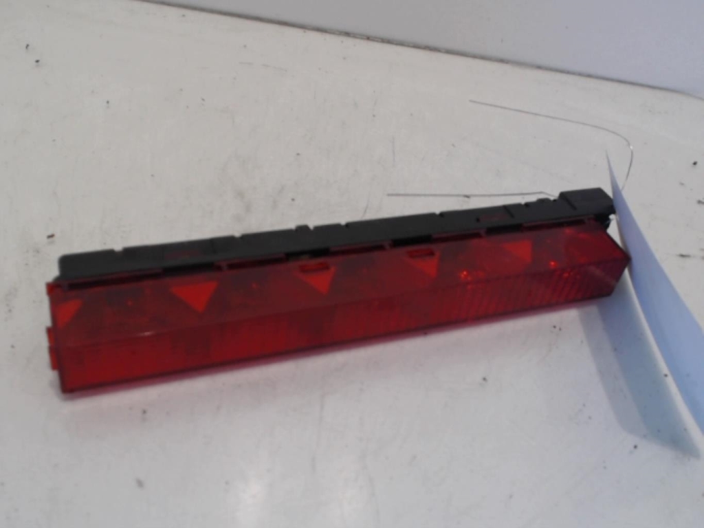 Feu arriere stop central FORD MONDEO 2 BREAK Essence - 1