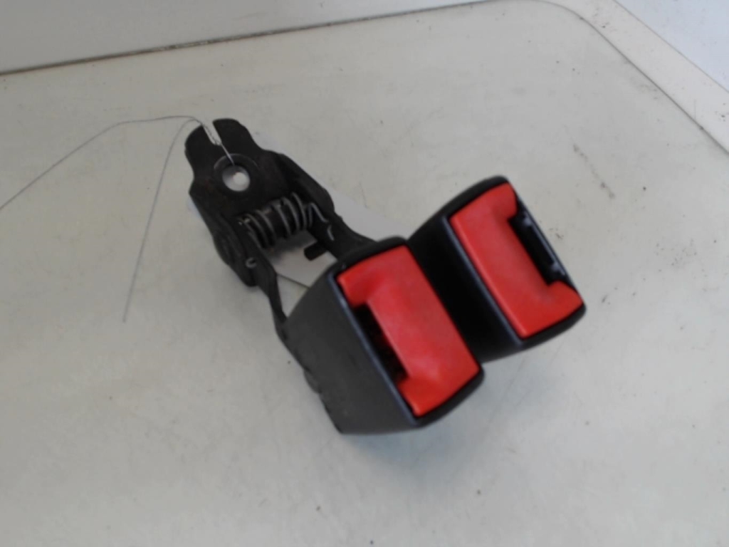 Aggancio cintura sicurezza posteriore destro FORD MONDEO 2 Diésel - 1