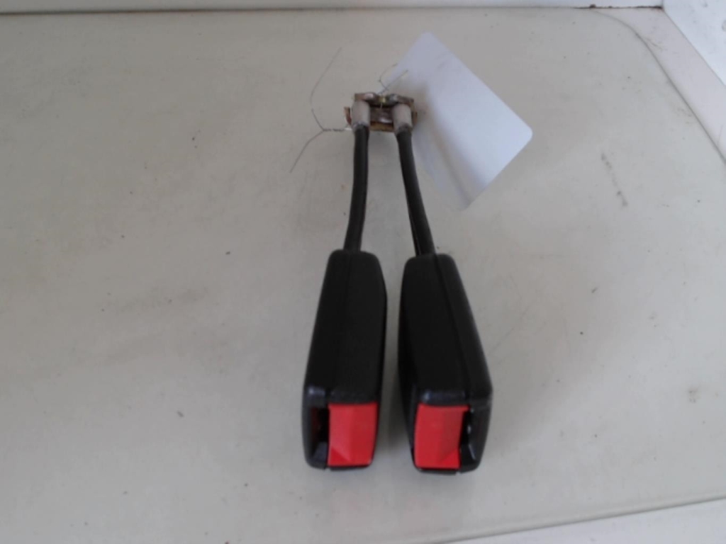 Aggancio cintura sicurezza posteriore sinistro SEAT LEON 1 Diésel - 1
