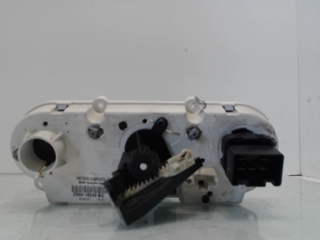 Commande chauffage FORD FIESTA 5 PHASE 2 Diesel - 1