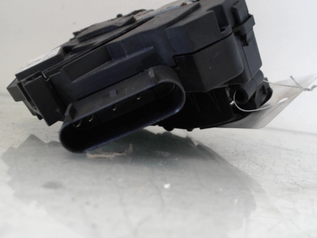 Chiusura centralizzata anteriore destra FORD FOCUS 3 PHASE 1 Diésel - 1