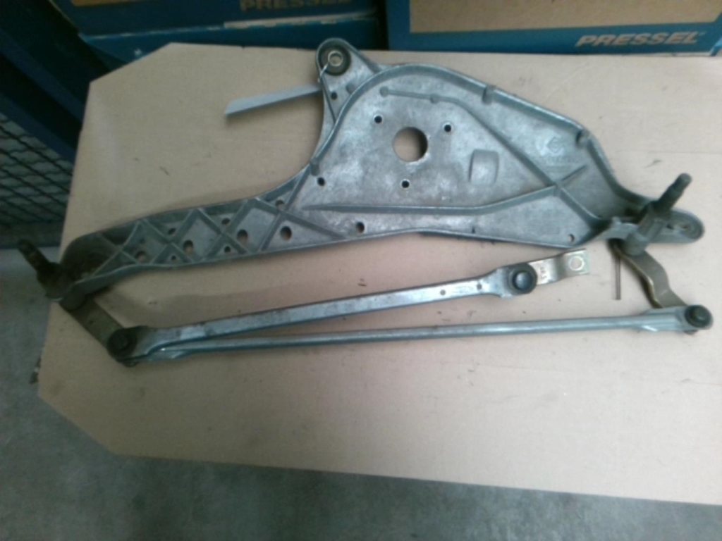 Mecanisme d'essuie glace RENAULT LAGUNA 2 PHASE 1 BREAK Diesel - 1