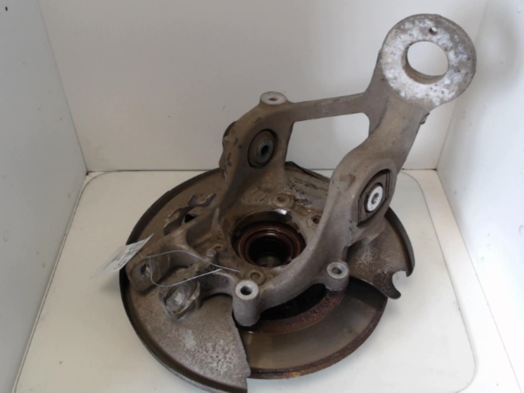 Mozzo posteriore destro AUDI A5 1 COUPE PHASE 1 Diésel - 1