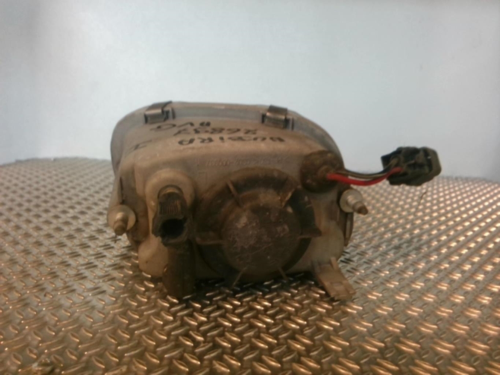 Fendinebbia sinistro (luce) DAEWOO NUBIRA 1 Gasolina - 1