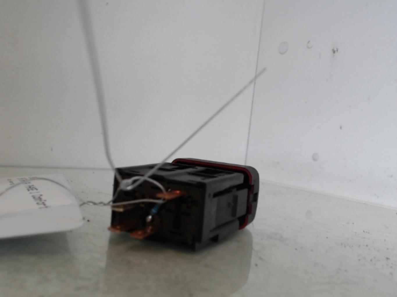 Bouton de warning OPEL ZAFIRA A Diesel - 1