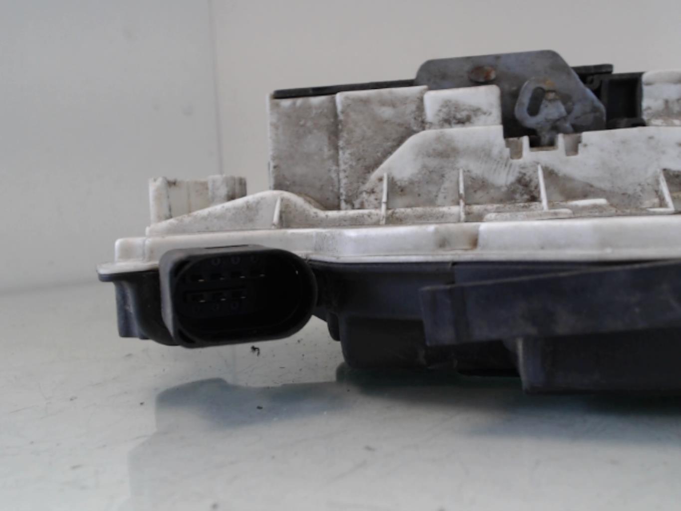 Chiusura centralizzata anteriore sinistra SEAT IBIZA 4 PHASE 1 COUPE Diésel - 1