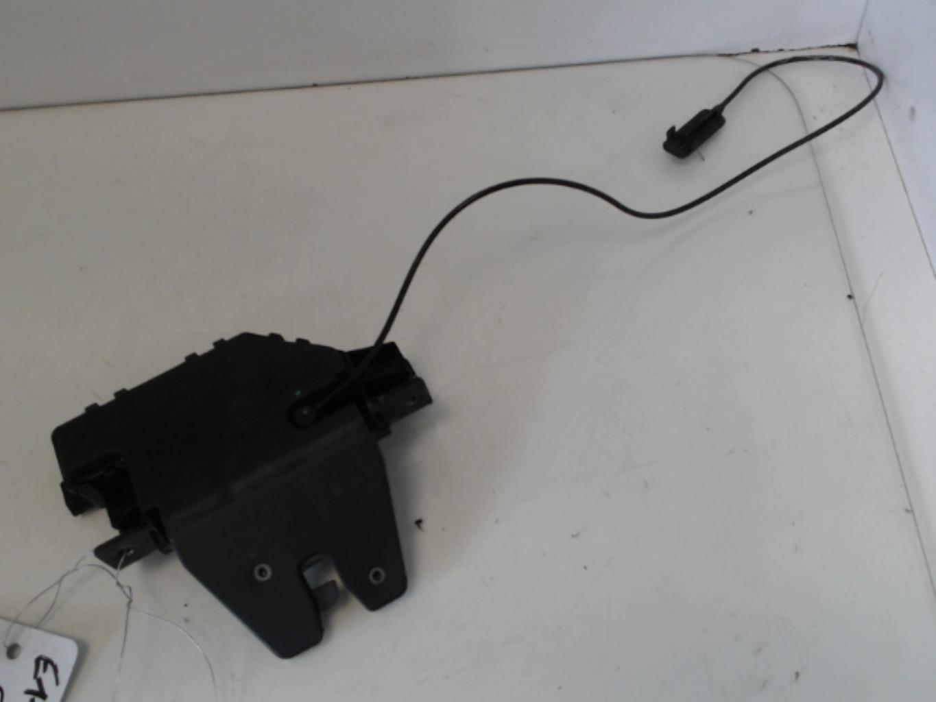 Fermeture centralisee coffre BMW SERIE 1 E87 PHASE 1 Diesel - 1