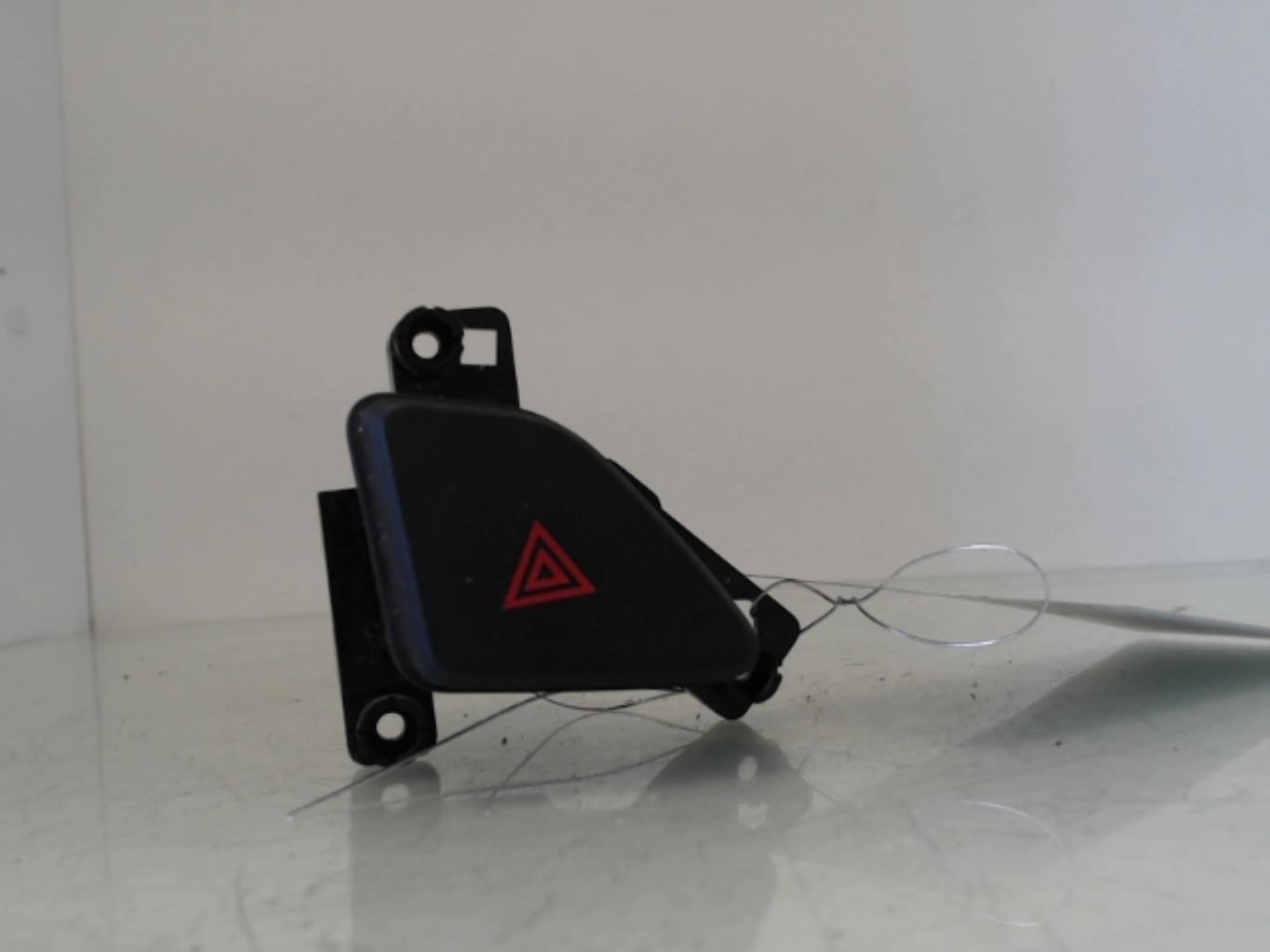 Bouton de warning HYUNDAI I 30 1 PHASE 1 Diesel - 1