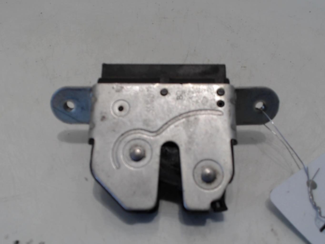 Fermeture centralisee coffre OPEL CORSA D PHASE 1 Diesel - 1