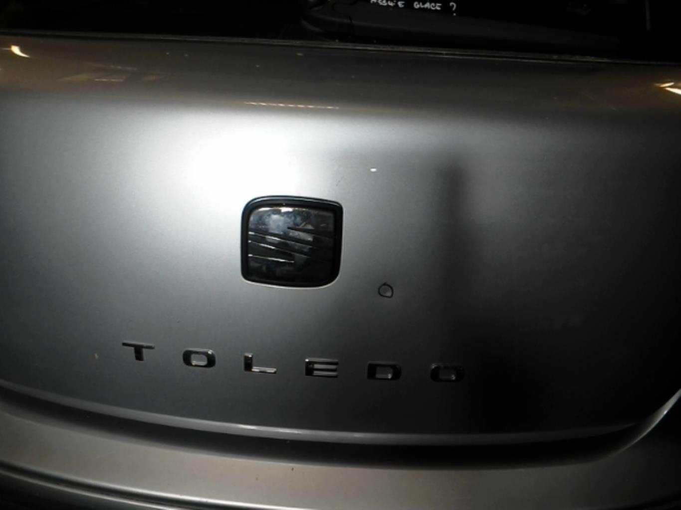 Portabagagli/Portellone posteriore SEAT TOLEDO 3 Diésel - 1