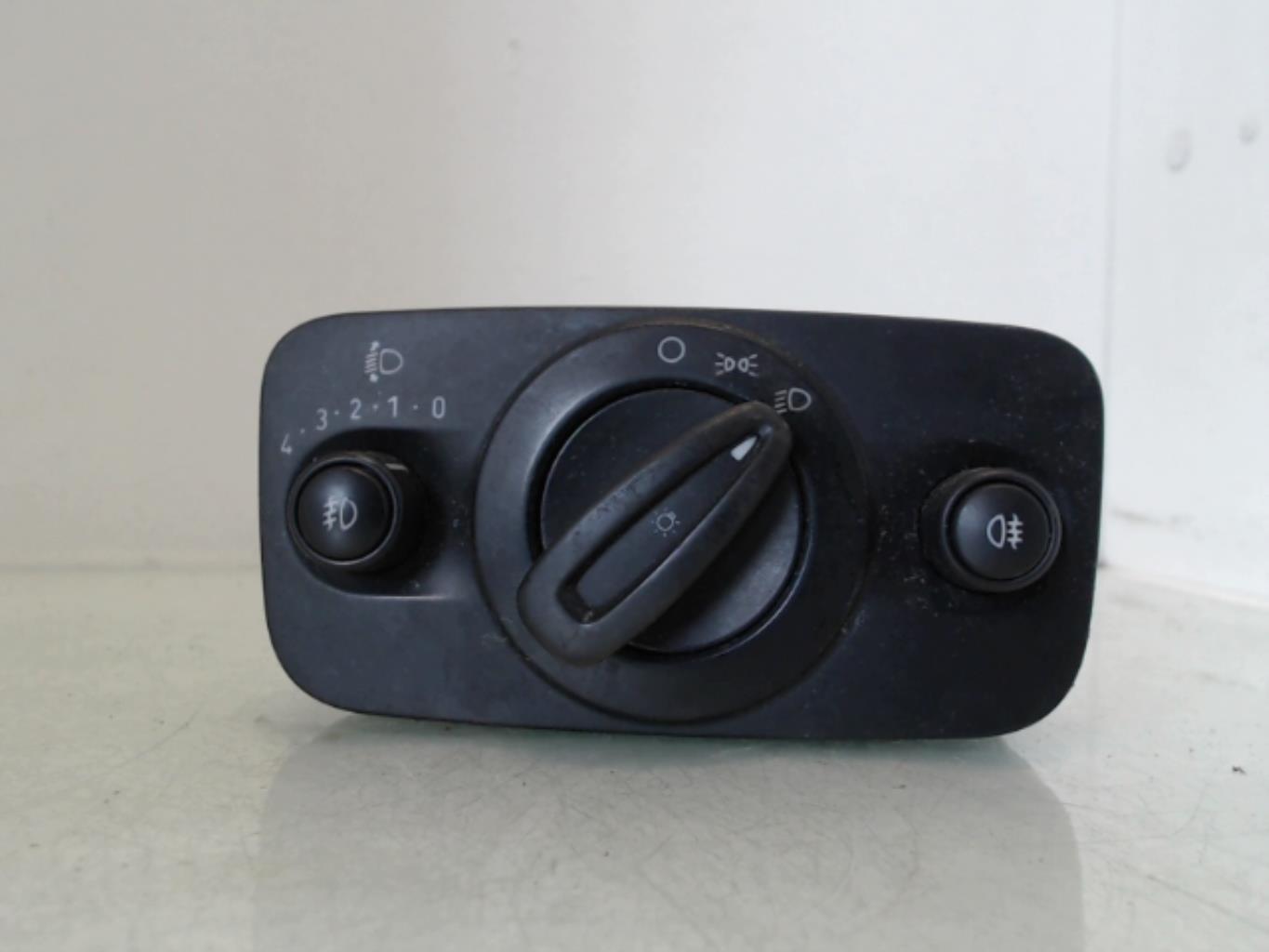 Commande de phare FORD FIESTA 6 PHASE 1 Diesel - 1