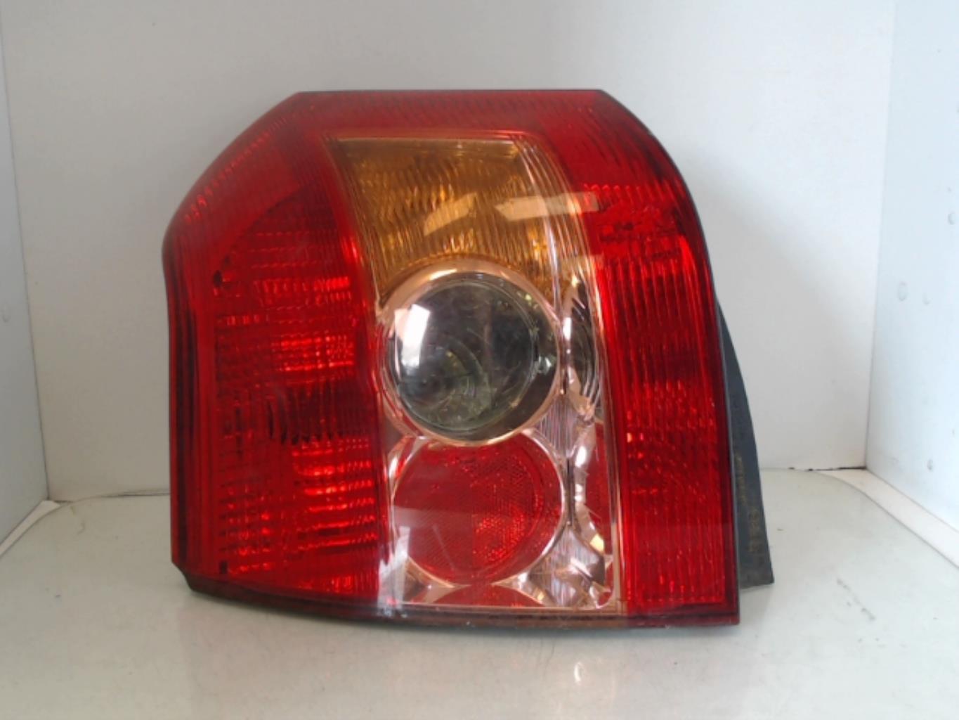 Fanale posteriore principale sinistro (luci) TOYOTA COROLLA 10 PHASE 2 Diésel - 1