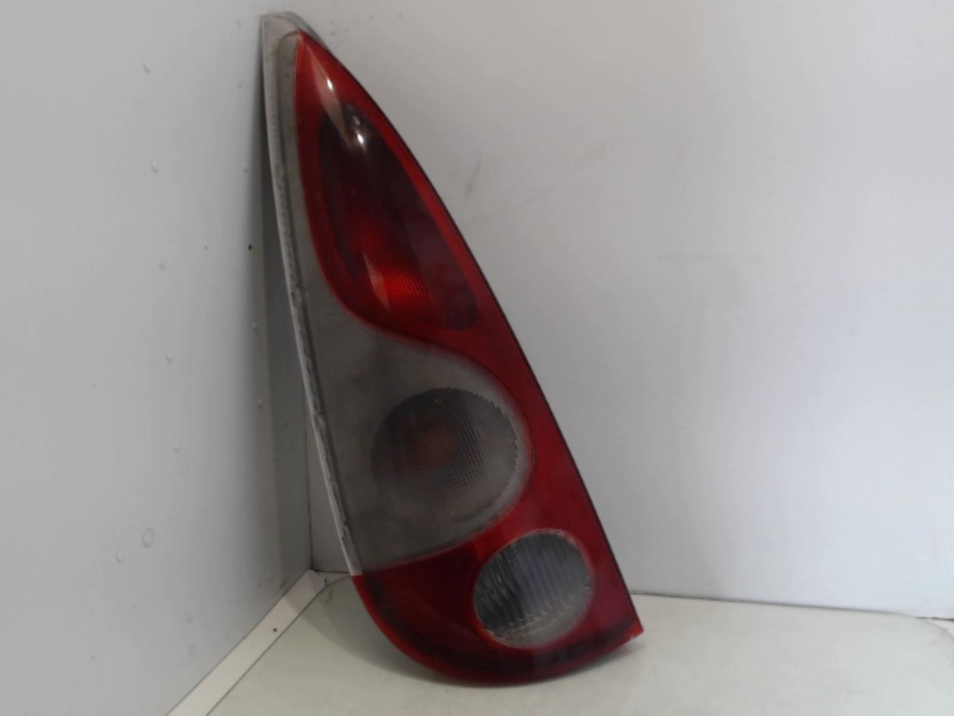 Fanale posteriore principale sinistro (luci) TOYOTA YARIS VERSO PHASE 1 Diésel - 1