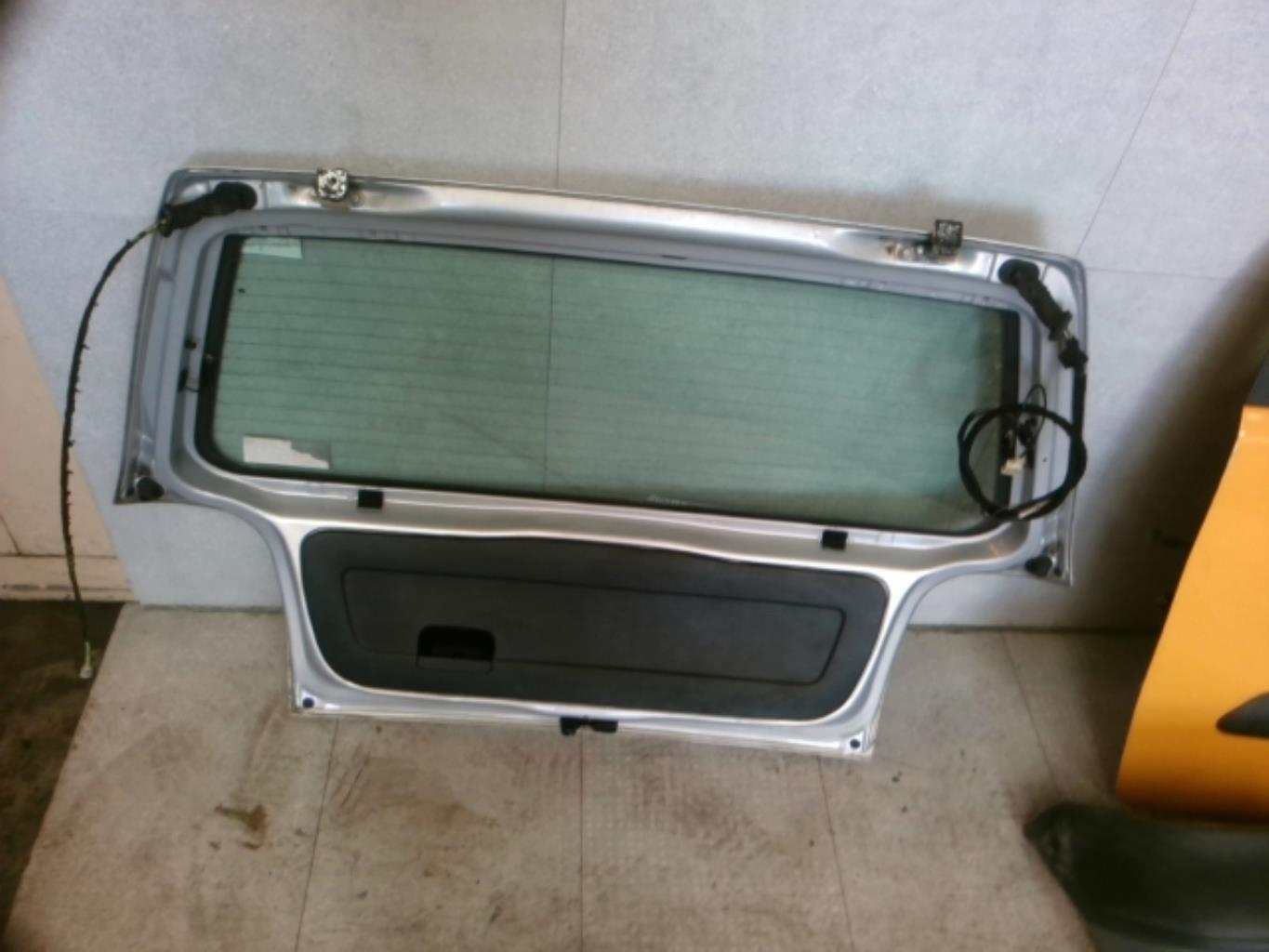 Portabagagli/Portellone posteriore VOLKSWAGEN GOLF 3 Diésel - 1