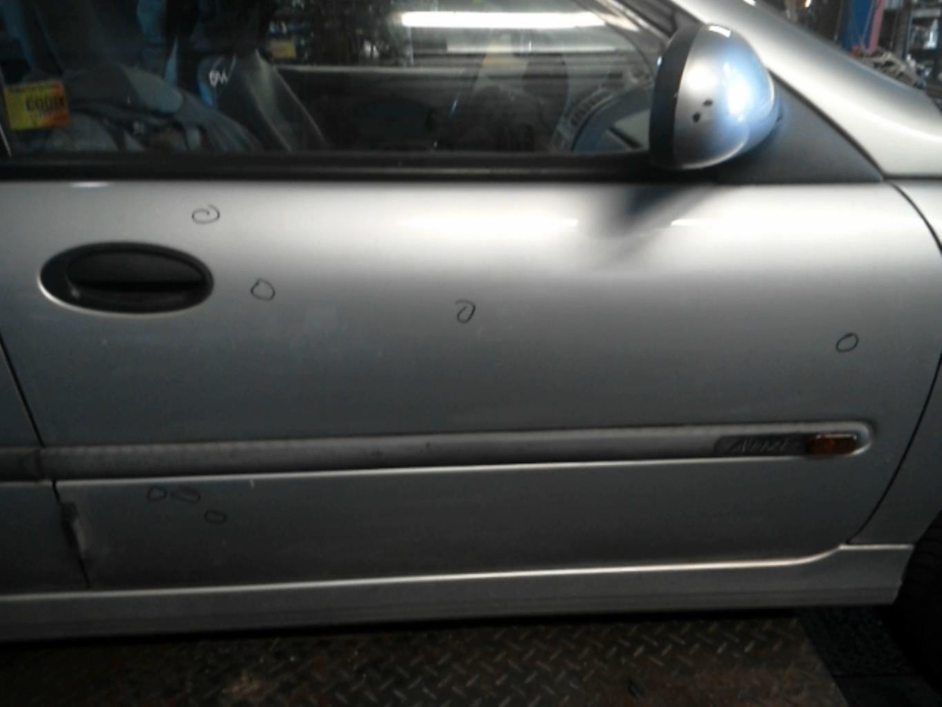 Portiera anteriore destra RENAULT LAGUNA 1 PHASE 2 Diésel - 1
