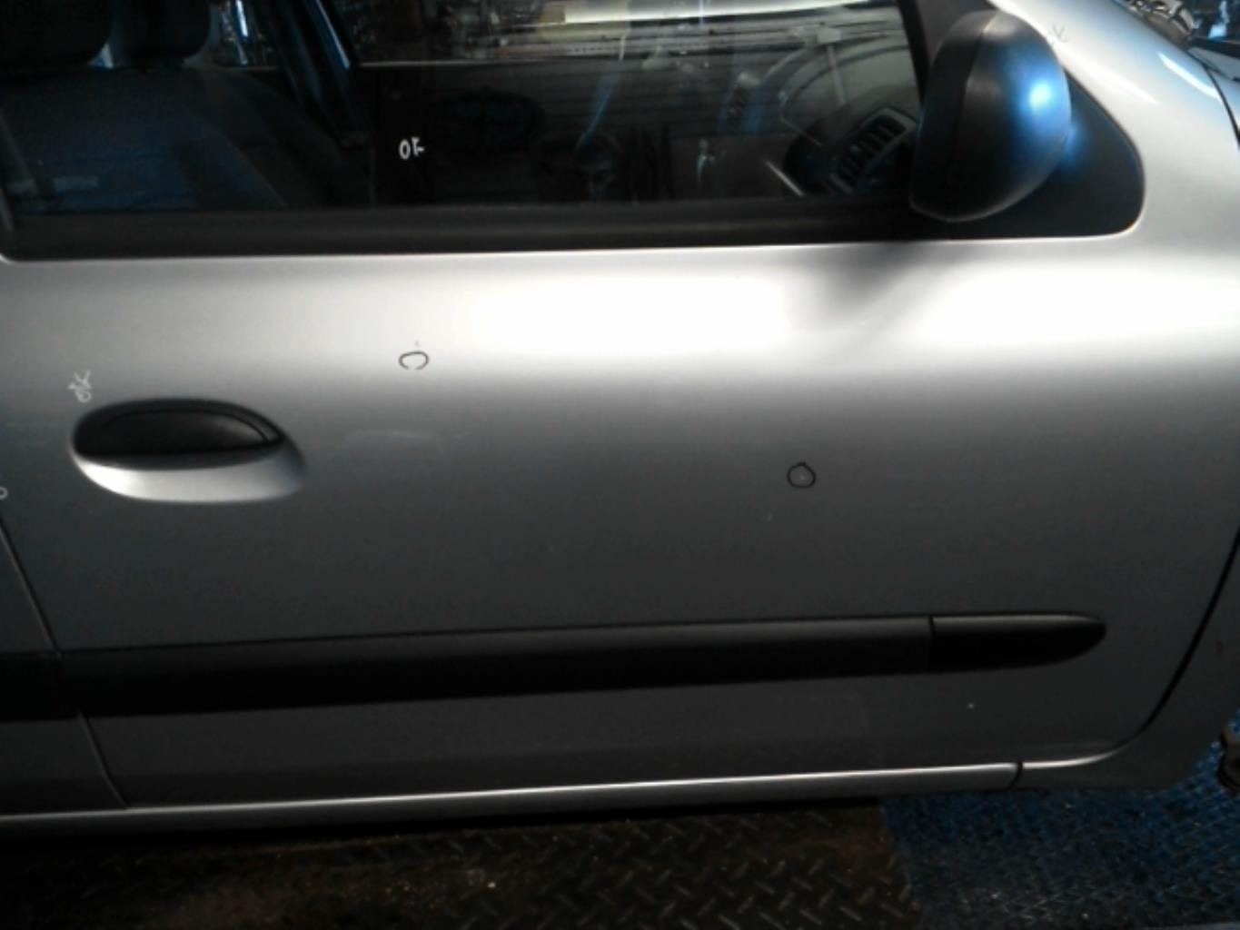 Portiera anteriore destra RENAULT CLIO 2 CAMPUS PHASE 2 Diésel - 1