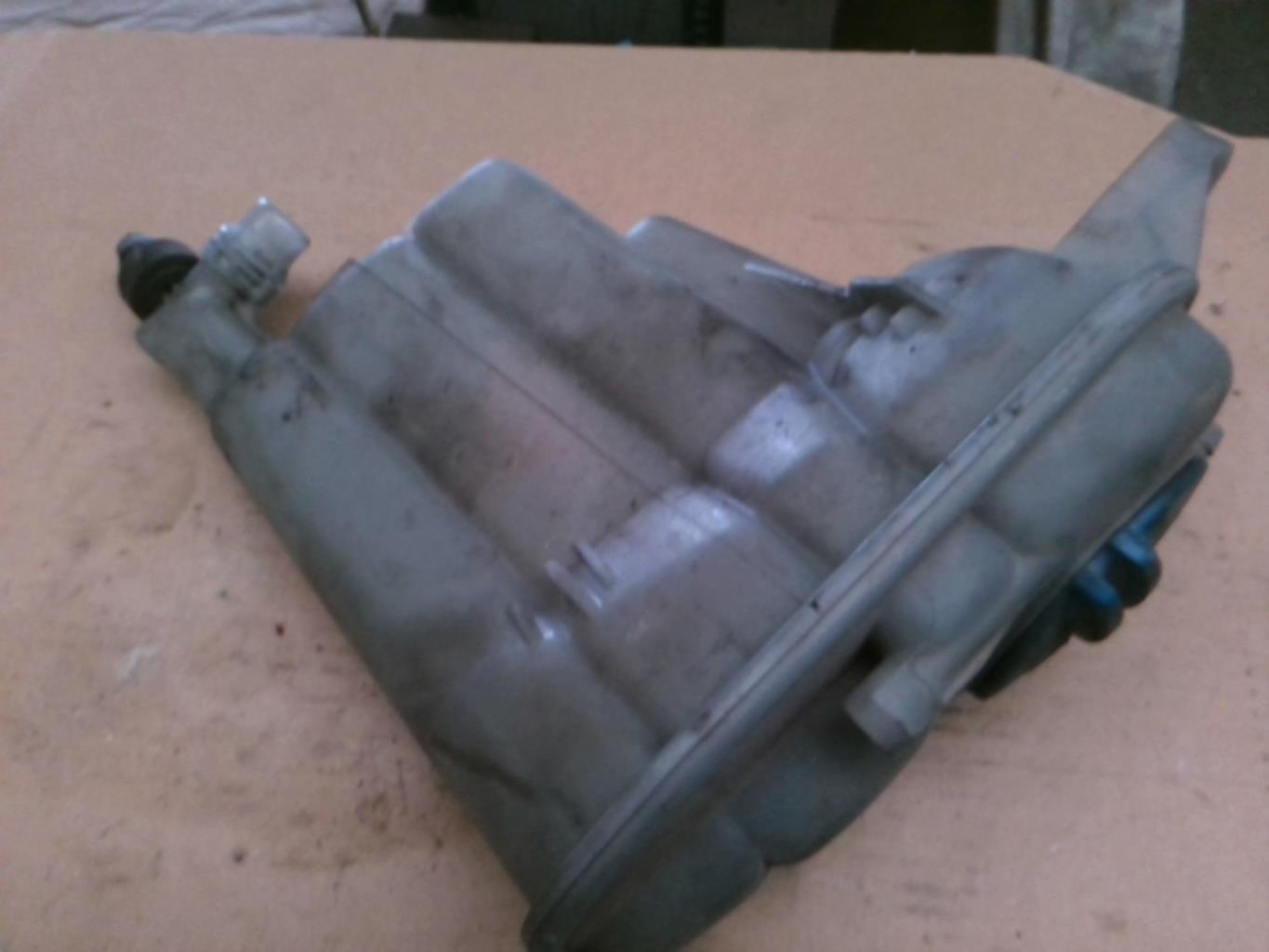 Vase d'expansion AUDI A4 3 AVANT PHASE 1 BREAK Diesel - 1