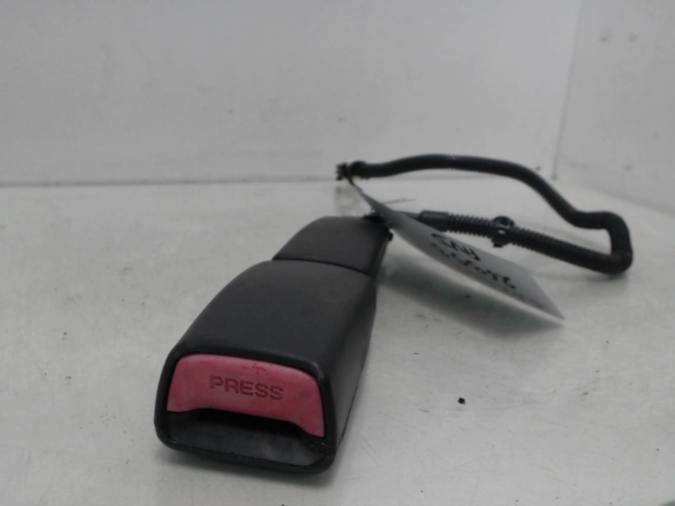 Aggancio cintura sicurezza anteriore destro KIA CARENS 3 Diésel - 1