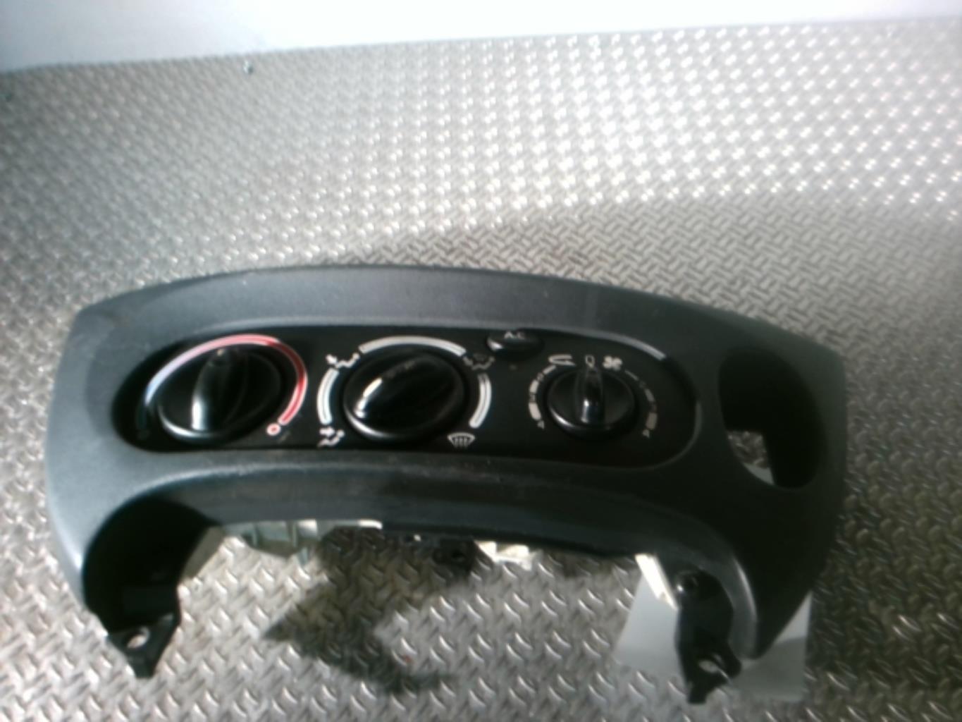 Commande chauffage RENAULT MEGANE 1 PHASE 2 Diesel - 1
