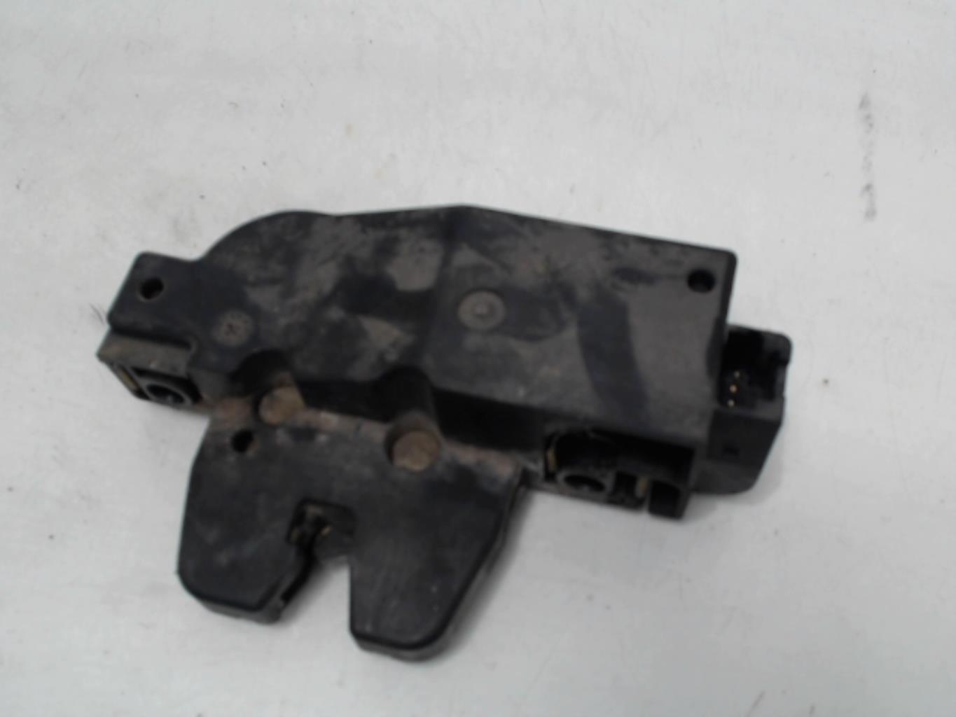 Chiusura centralizzata bagagliaio PEUGEOT 307 PHASE 1 BREAK Diésel - 1