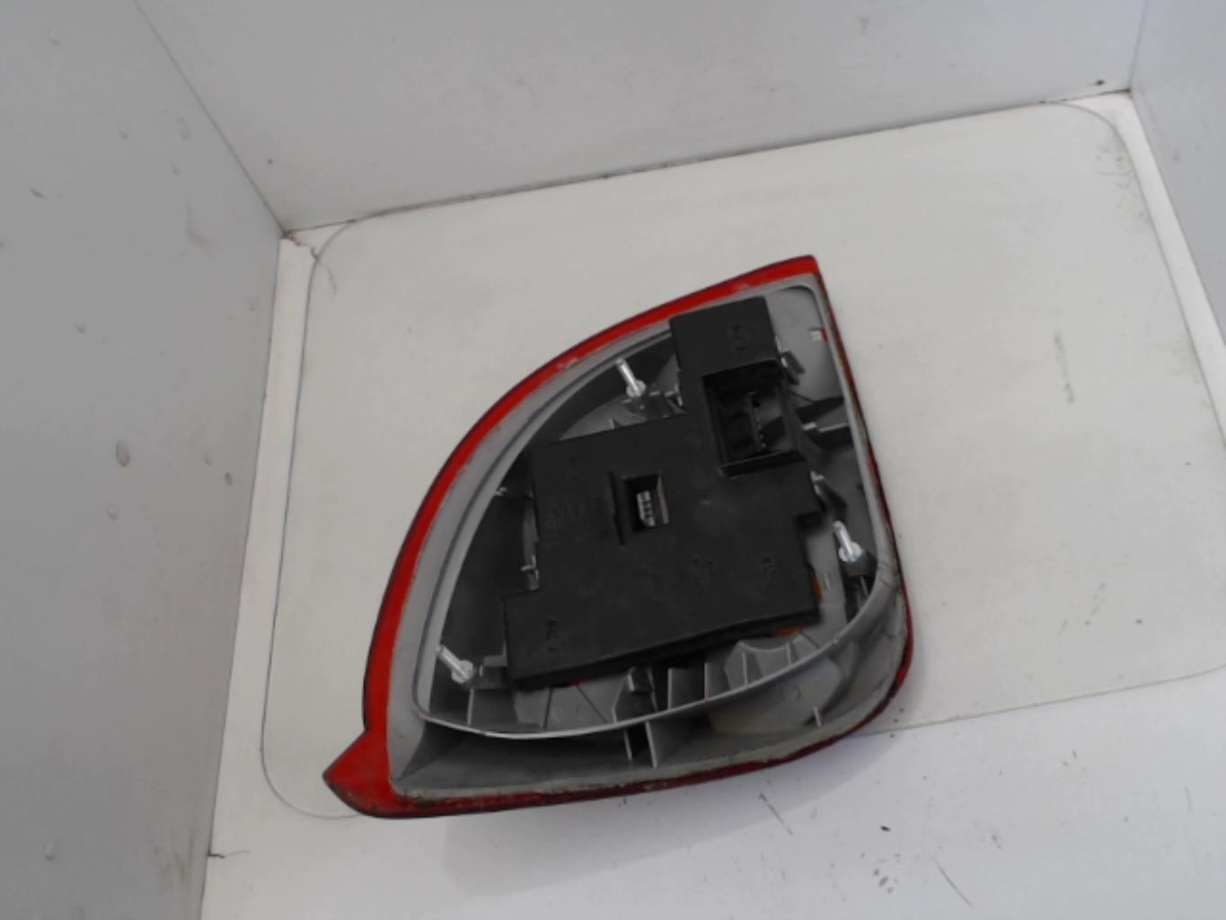 Fanale posteriore principale destro (luci) FORD FIESTA 4 PHASE 2 Diésel - 1