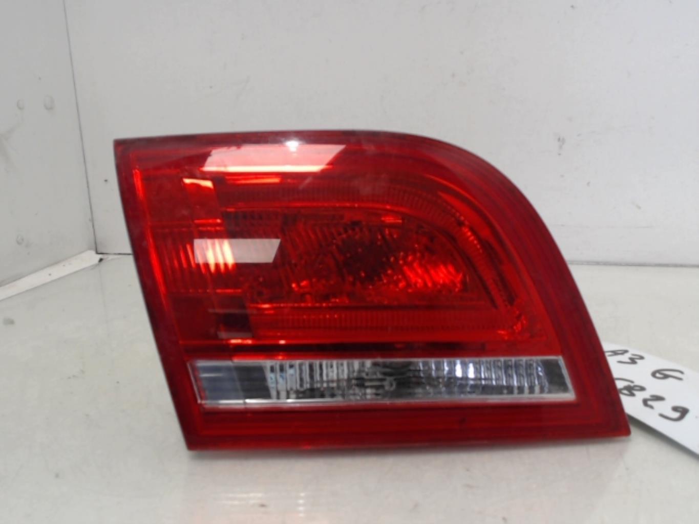 Feu arriere secondaire gauche (feux) AUDI A3 2 SPORTBACK PHASE 2 Diesel - 1