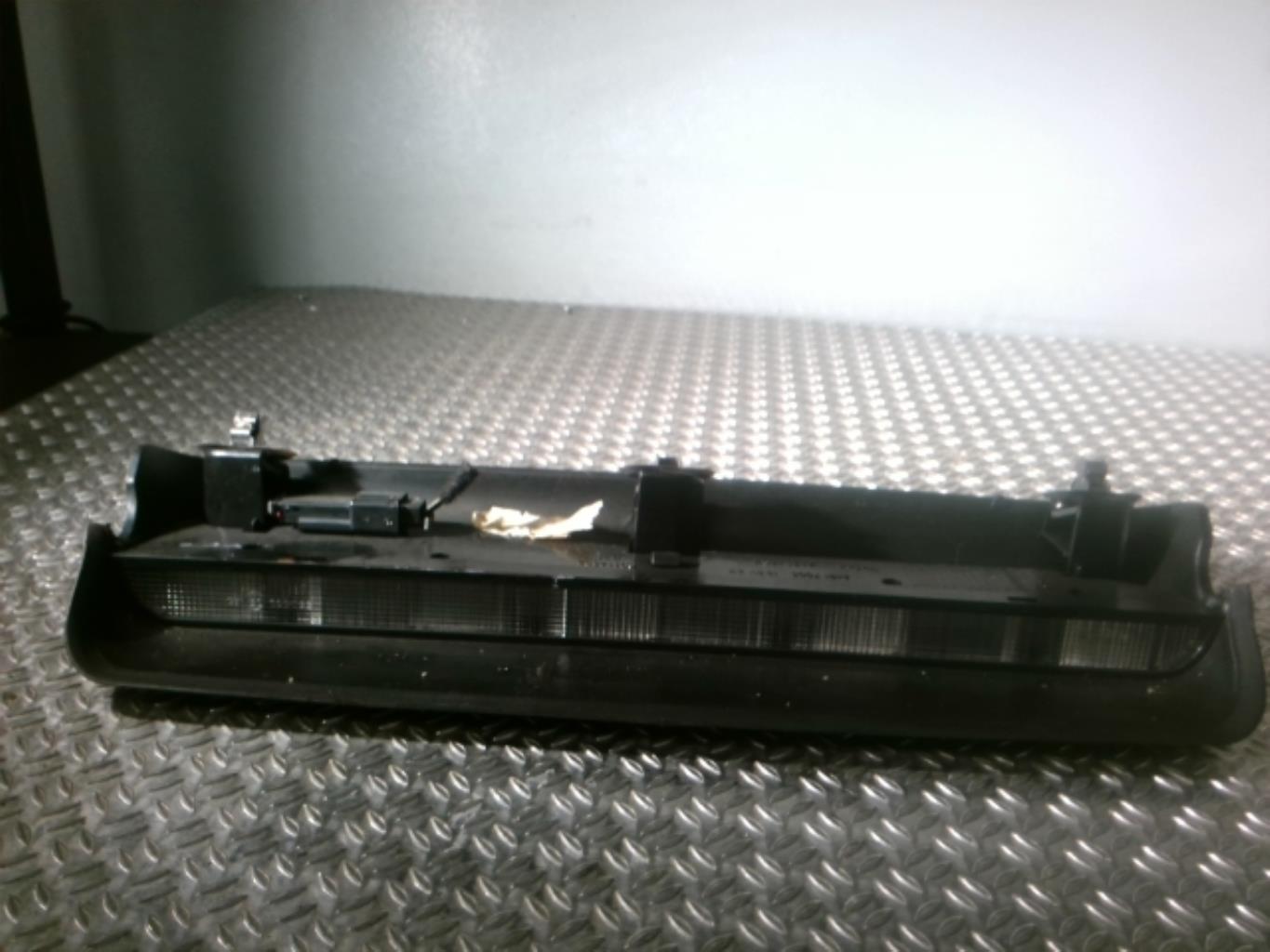Feu arriere stop central OPEL CORSA C PHASE 2 Diesel - 1