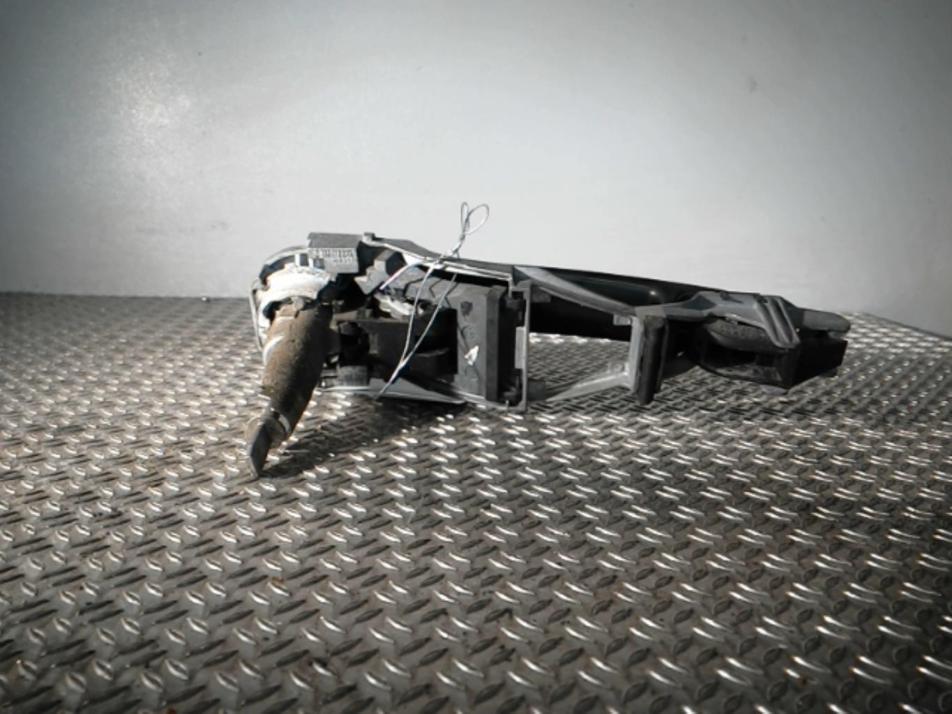 Poignee porte avant gauche SEAT ALTEA XL PHASE 1 Diesel - 1