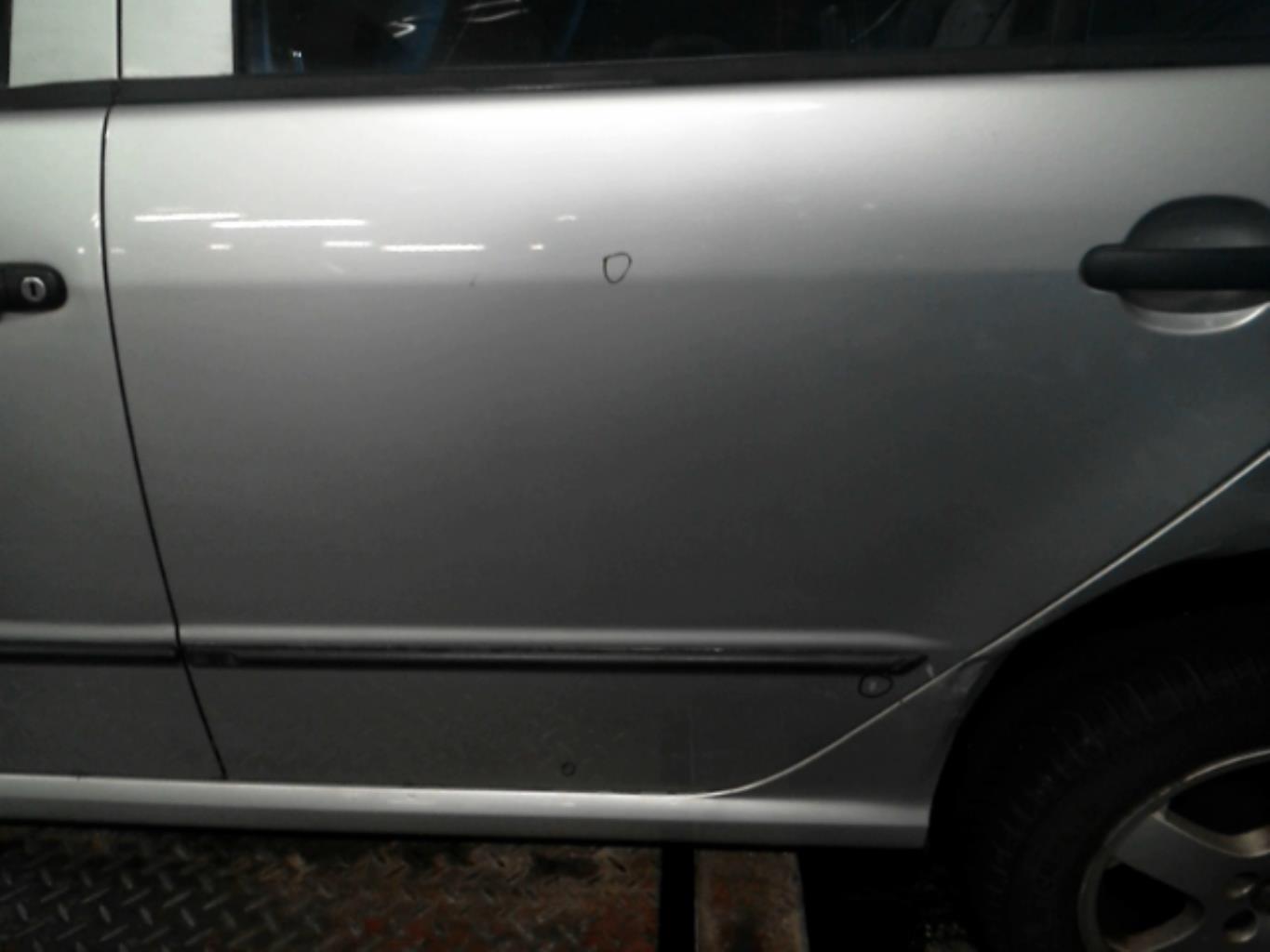 Portiera posteriore sinistra SKODA FABIA 1 PHASE 1 BREAK Diésel - 1