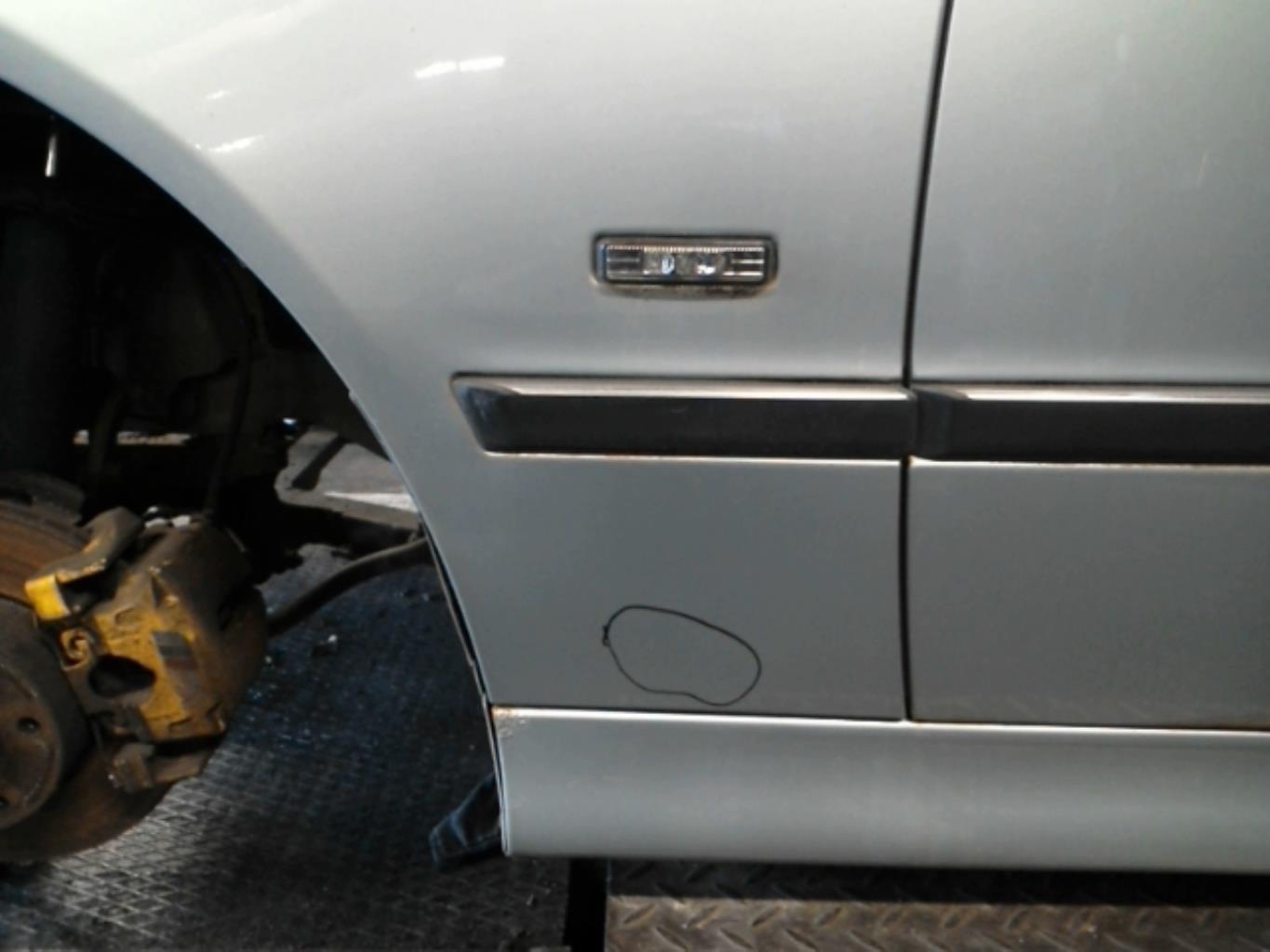 Parafango anteriore sinistro BMW SERIE 5 E39 TOURING PHASE 1 BREAK Gasolina - 1