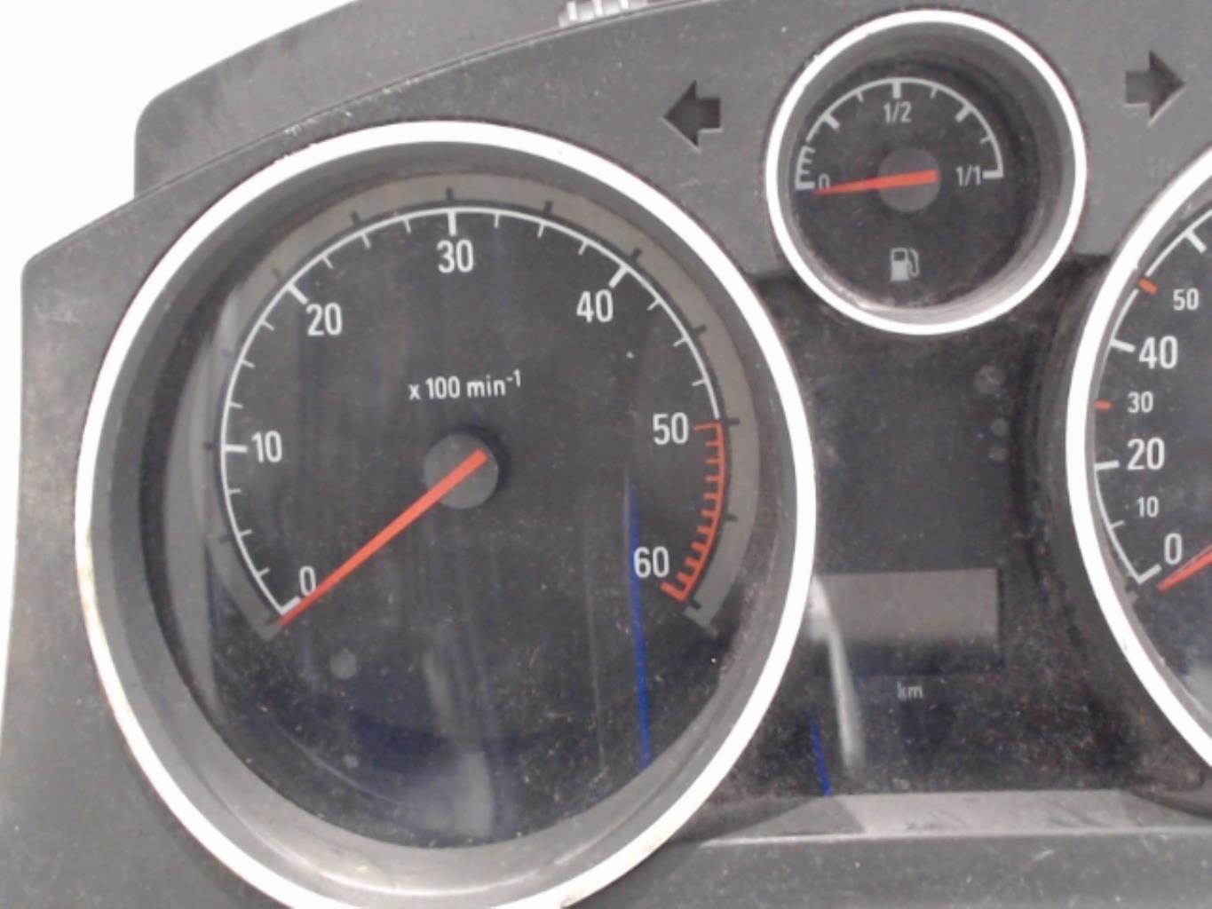 Compteur OPEL ZAFIRA B PHASE 2 Diesel - 1
