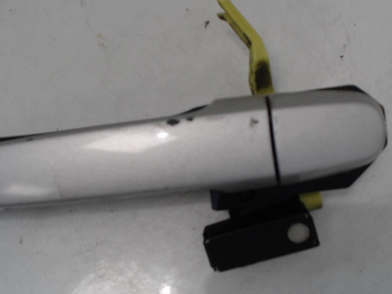 Maniglia portiera posteriore destra TOYOTA COROLLA VERSO 2 PHASE 1 Gasolina - 1