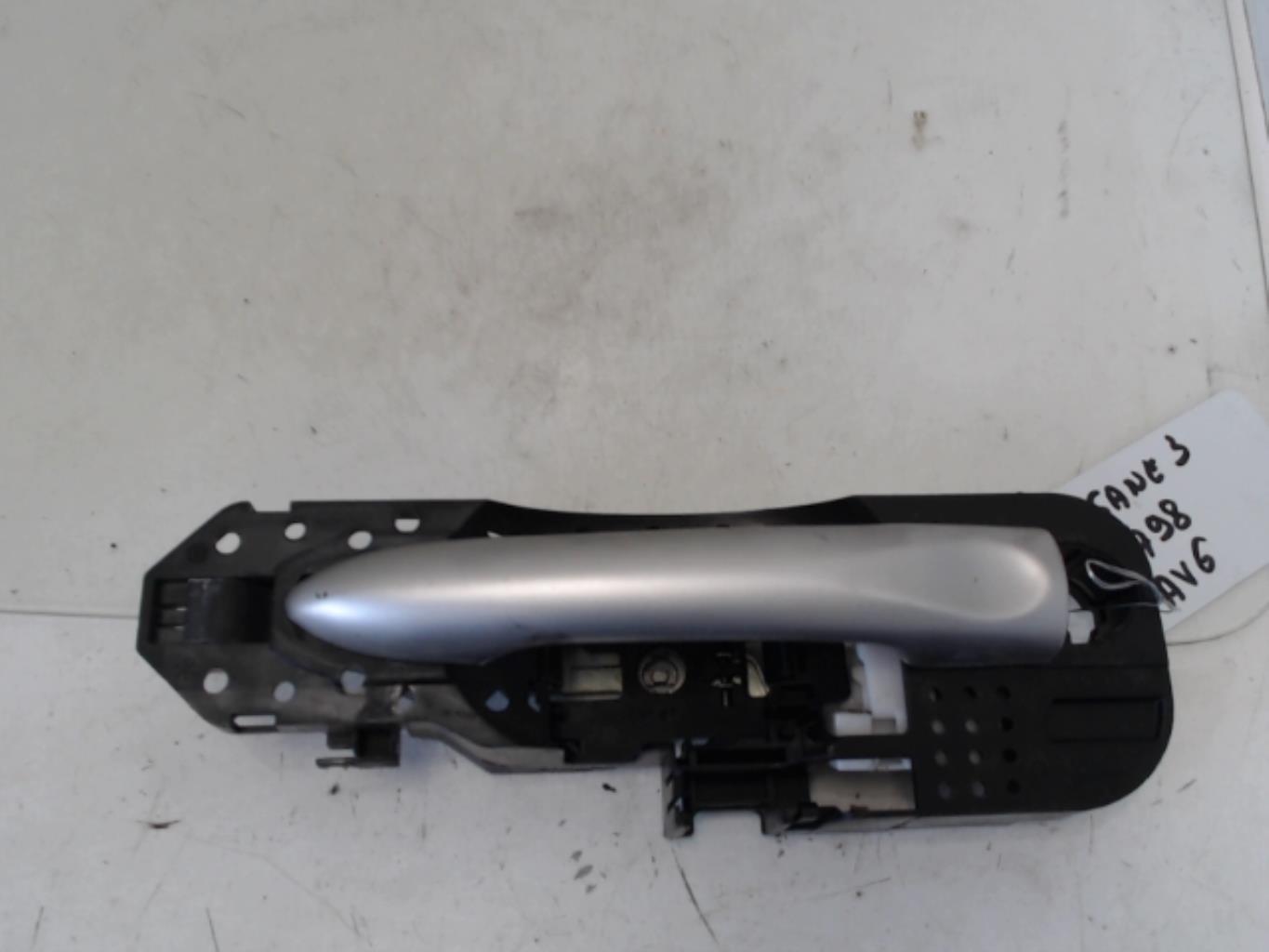 Maniglia portiera anteriore sinistra RENAULT MEGANE 3 PHASE 1 Diésel - 1