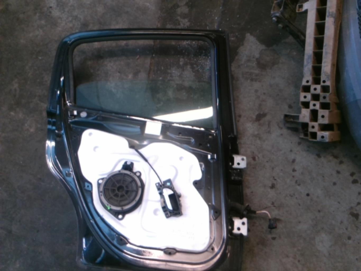 Portiera posteriore sinistra PEUGEOT 207 Diésel - 1