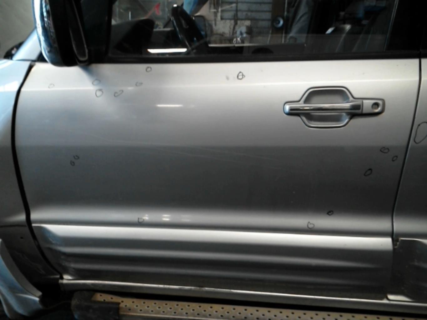 Portiera anteriore sinistra MITSUBISHI PAJERO 3 PHASE 1 Diésel - 1