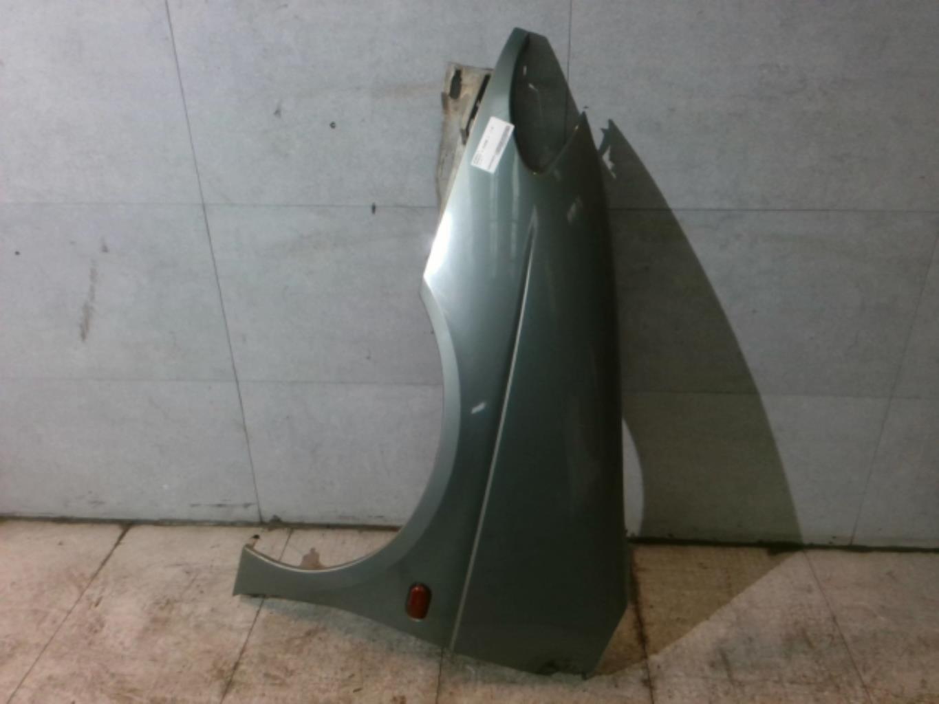 Parafango anteriore sinistro RENAULT SCENIC 1 PHASE 1 Diésel - 1