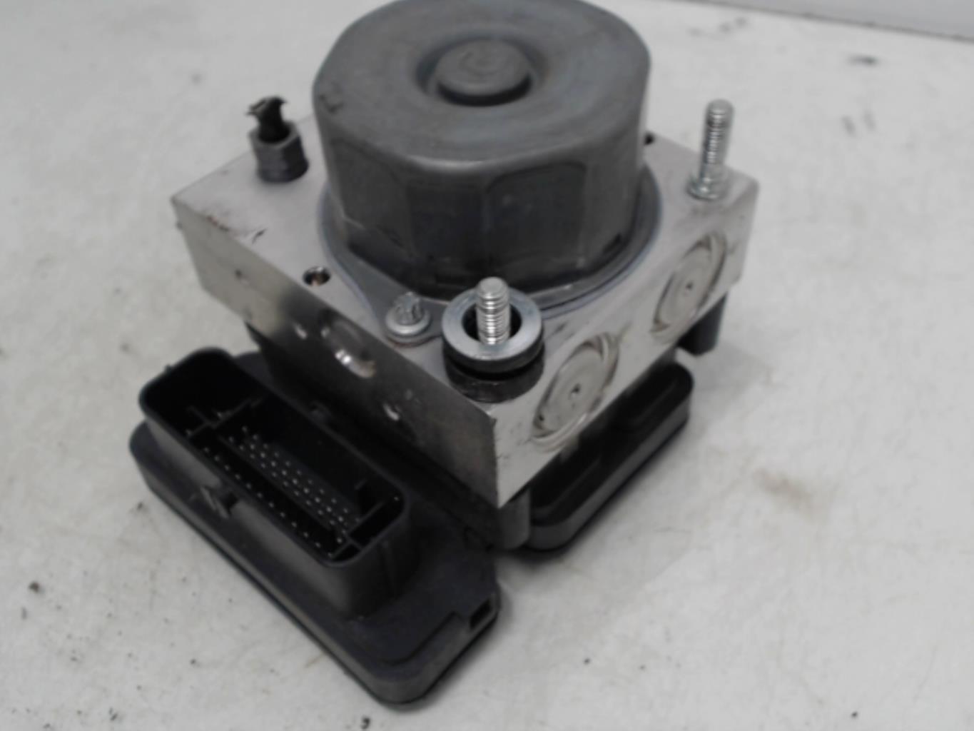 Blocco ABS (antibloccaggio freni) RENAULT CLIO 4 PHASE 1 Diésel - 1