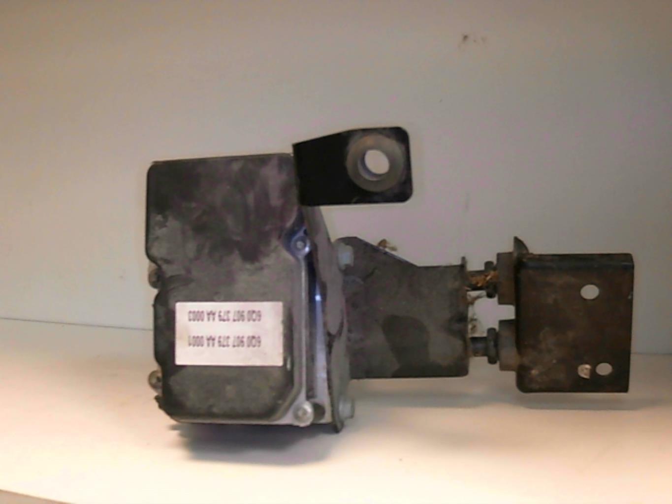 Blocco ABS (antibloccaggio freni) VOLKSWAGEN POLO 4 PHASE 1 Diésel - 1