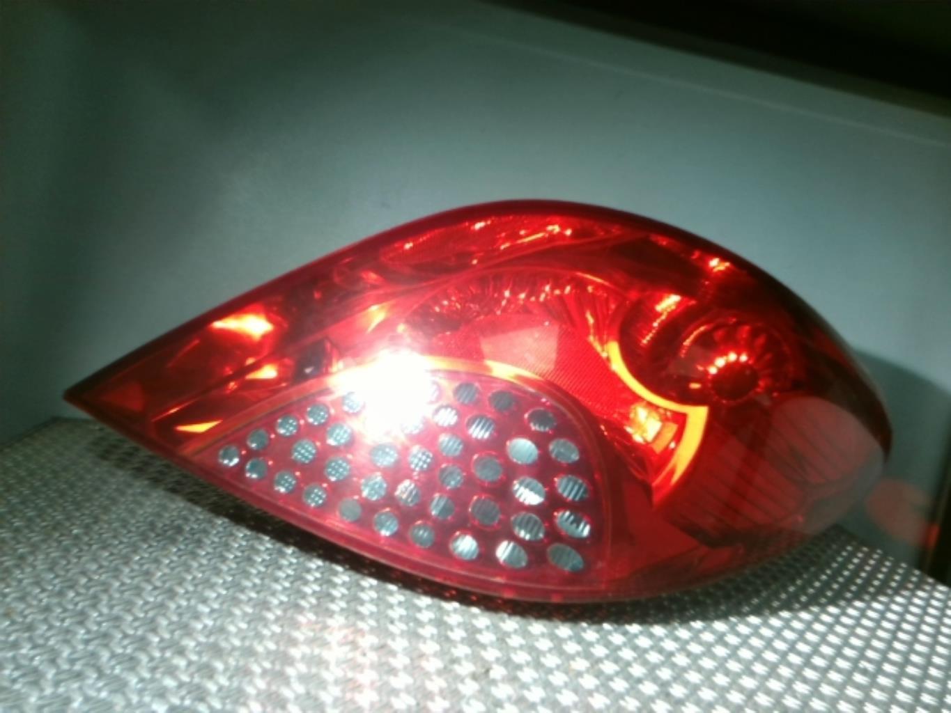 Fanale posteriore principale destro (luci) PEUGEOT 207 PHASE 1 Diésel - 1