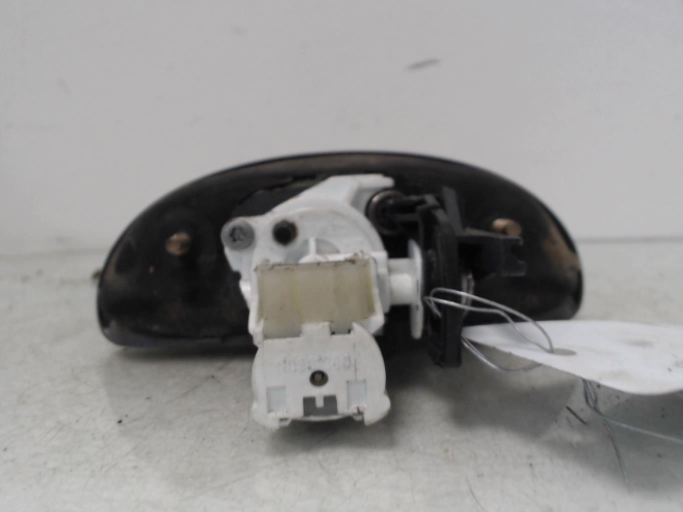 Bouton de coffre RENAULT SCENIC 1 PHASE 2 Diesel - 1
