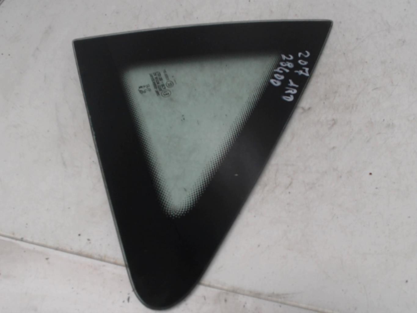 Ventanilla triangular trasera derecha PEUGEOT 207 PHASE 1 BREAK Diésel - 1