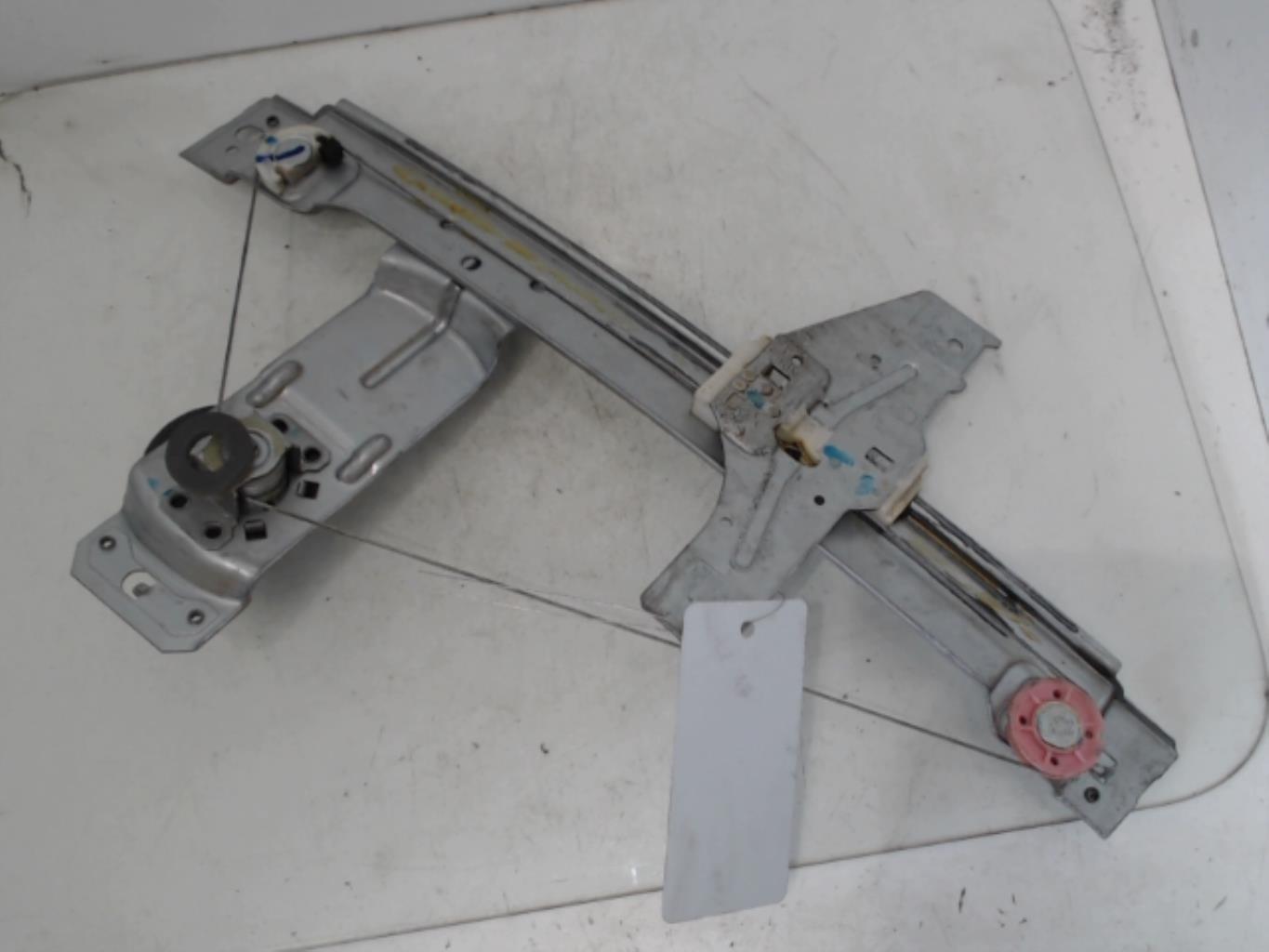 Alzacristalli manuale posteriore destro PEUGEOT 207 PHASE 1 BREAK Diésel - 1