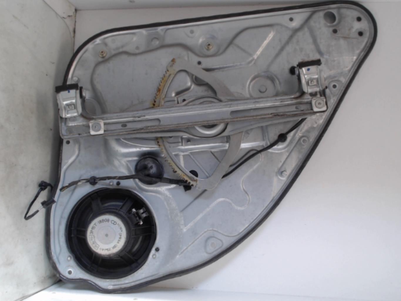 Alzacristalli manuale posteriore sinistro FORD C-MAX 1 PHASE 1 Diésel - 1