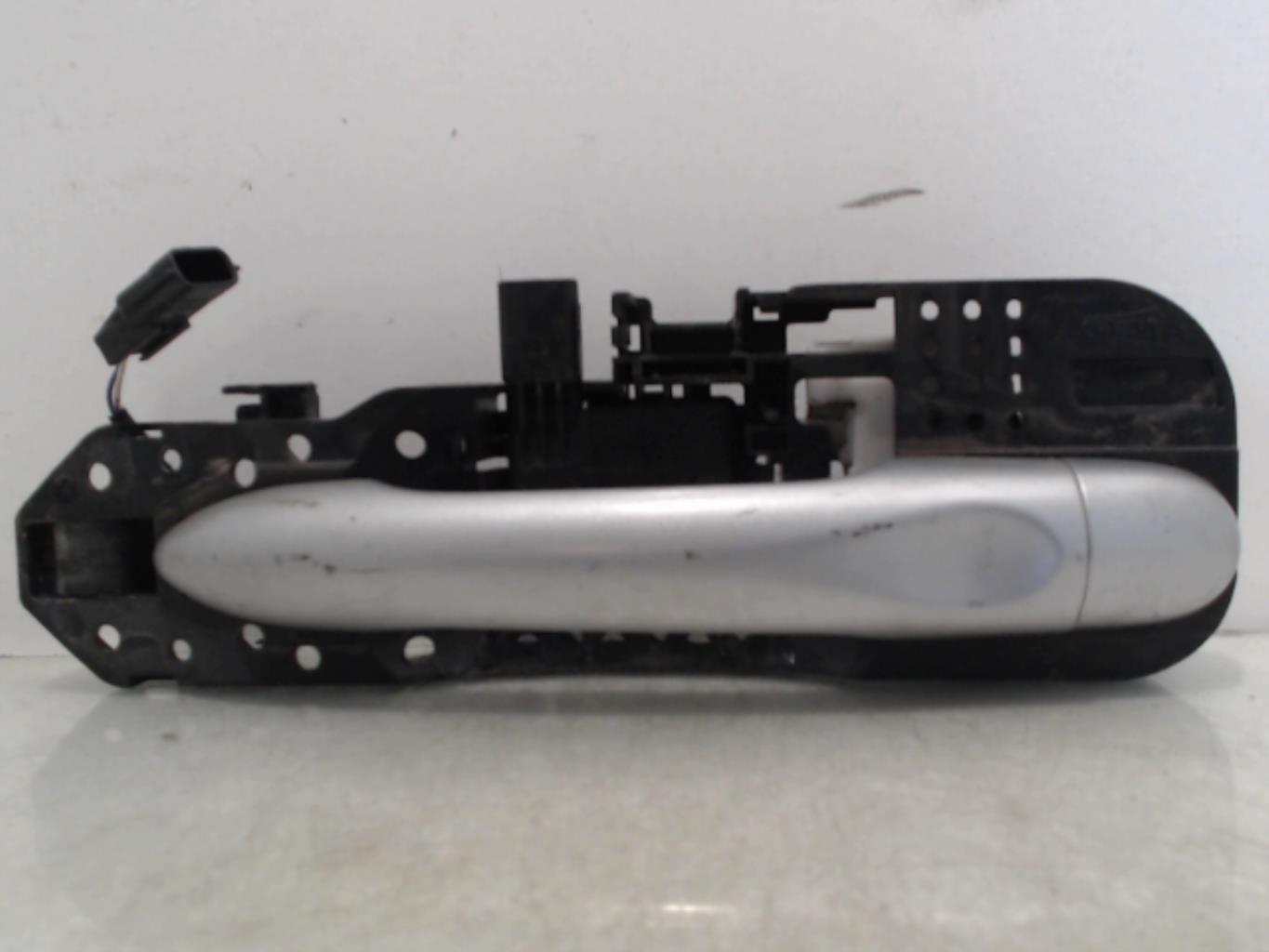 Maniglia portiera anteriore destra RENAULT MEGANE 3 PHASE 1 Diésel - 1
