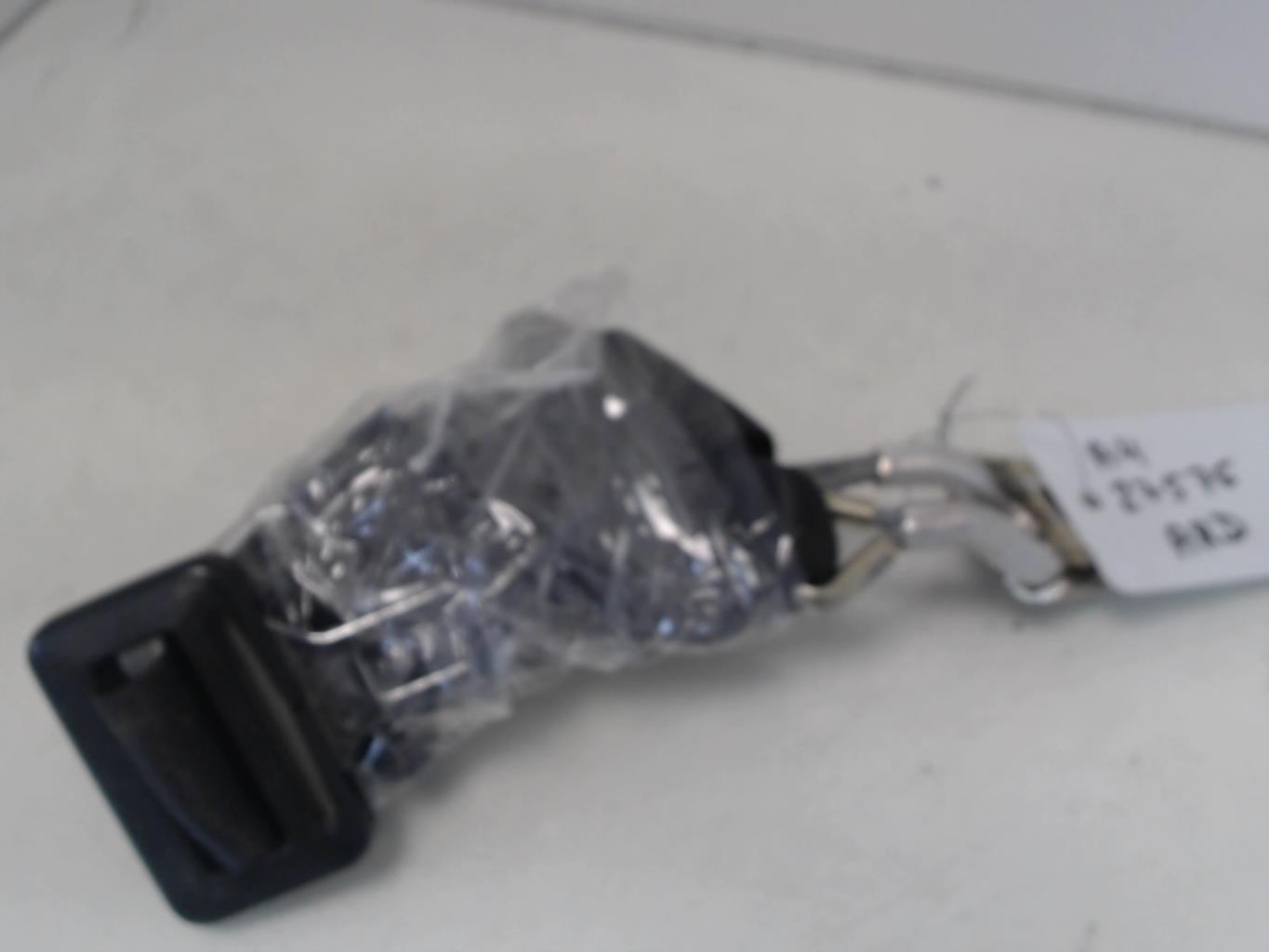 Aggancio cintura sicurezza posteriore destro AUDI A4 2 PHASE 1 Gasolina - 1