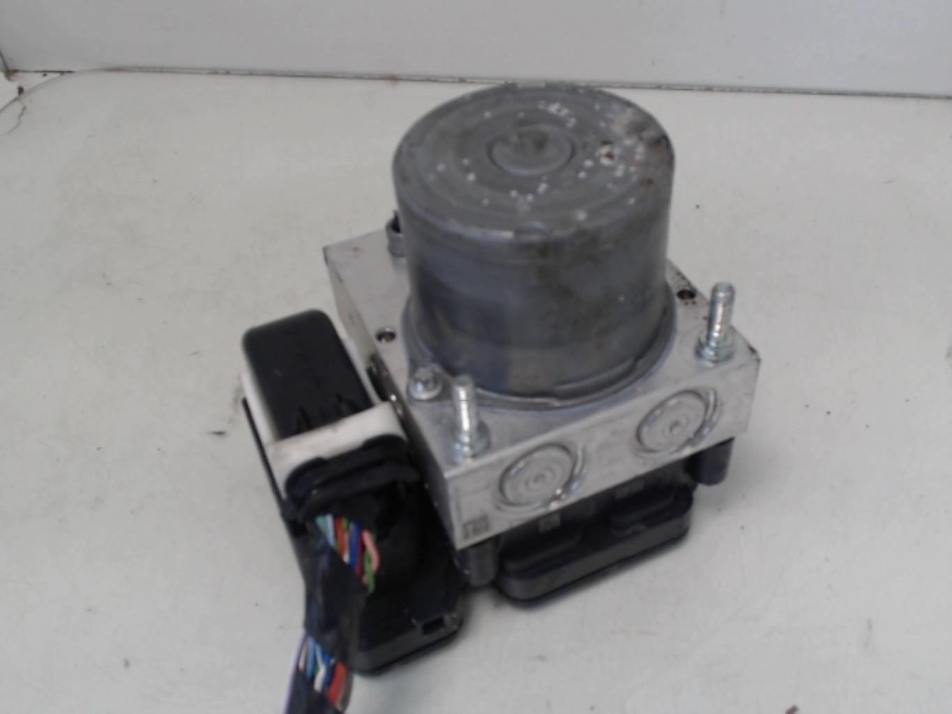 Bloc ABS (freins anti-blocage) CITROEN C3 3 PHASE 1 Essence - 1