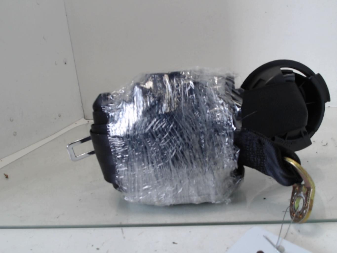 Ceinture arriere gauche AUDI A6 2 PHASE 1 Diesel - 1