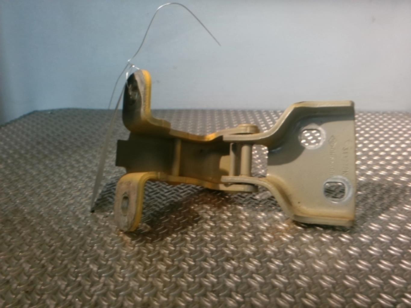 Cerniera portiera anteriore destra RENAULT TRAFIC 2 PHASE 2 Diésel - 1