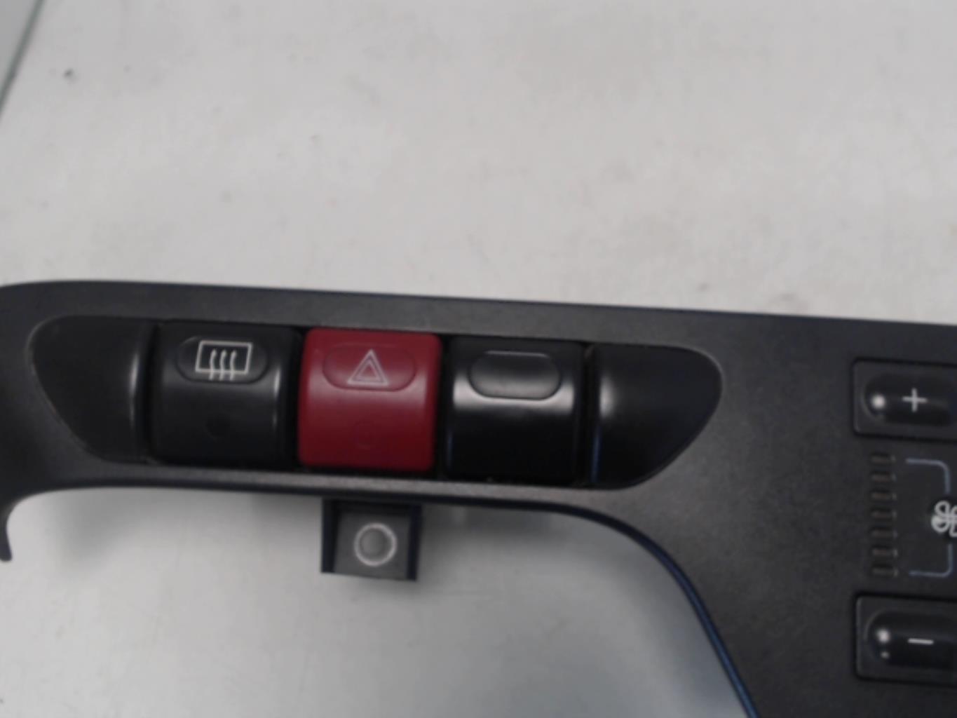Commande chauffage PEUGEOT 806 Diesel - 1