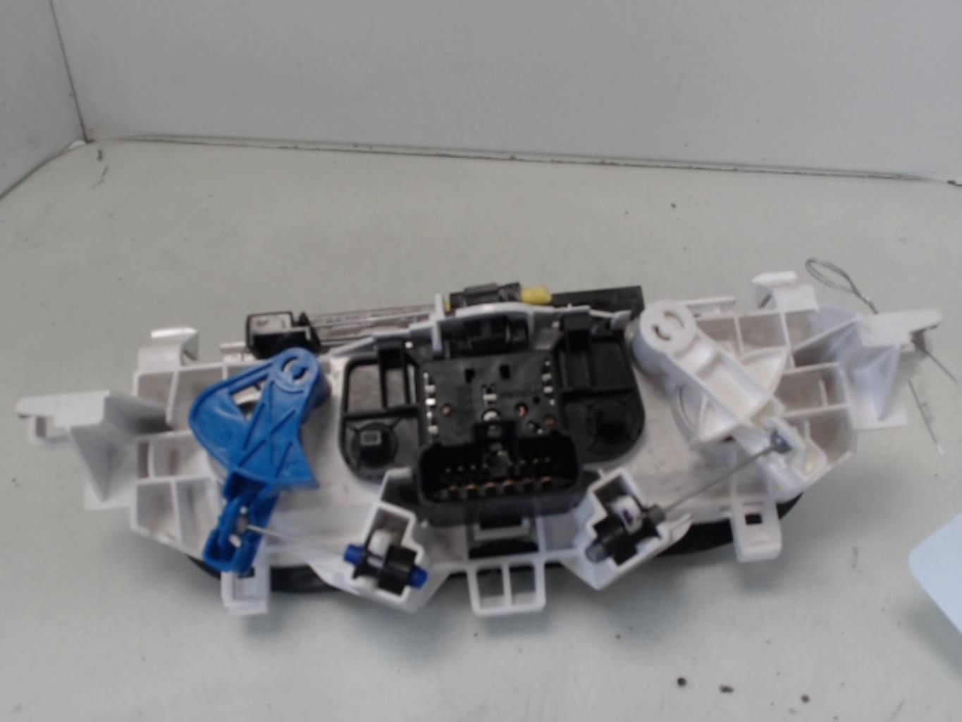 Commande chauffage RENAULT TWINGO 2 PHASE 1 Essence - 1